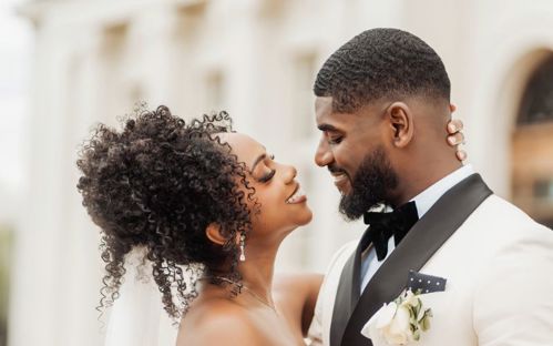 Rochelle and Andrew looking into each other's eyes.